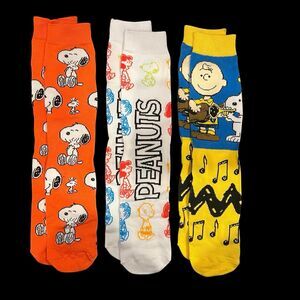 Snoopy 3 Pack Peanuts Pattern Crew Socks Gift Set